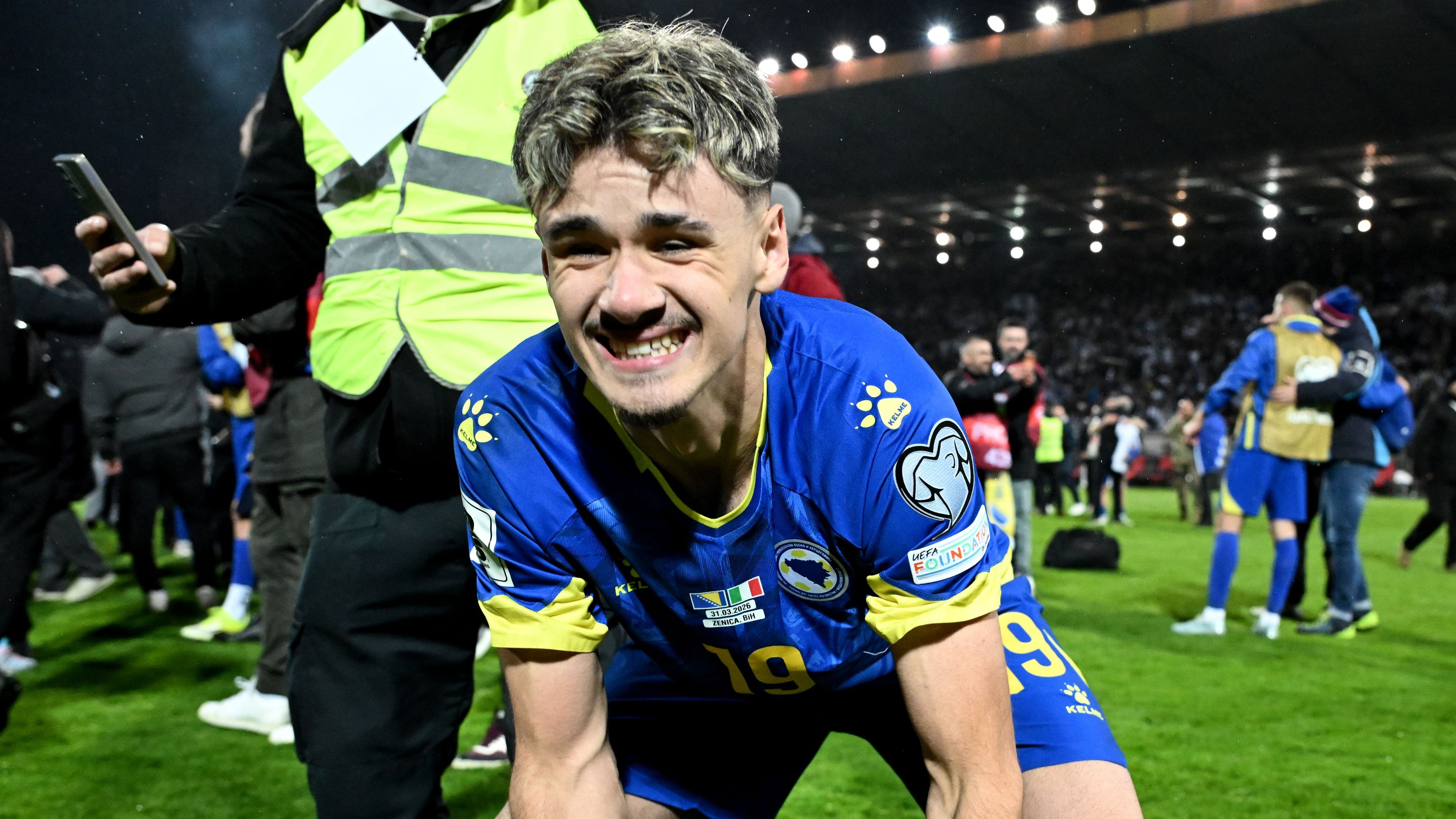 Anche il Napoli su Alajbegovic: corsa a tre con Milan e Roma. Quanto vale, ruolo e caratteristiche