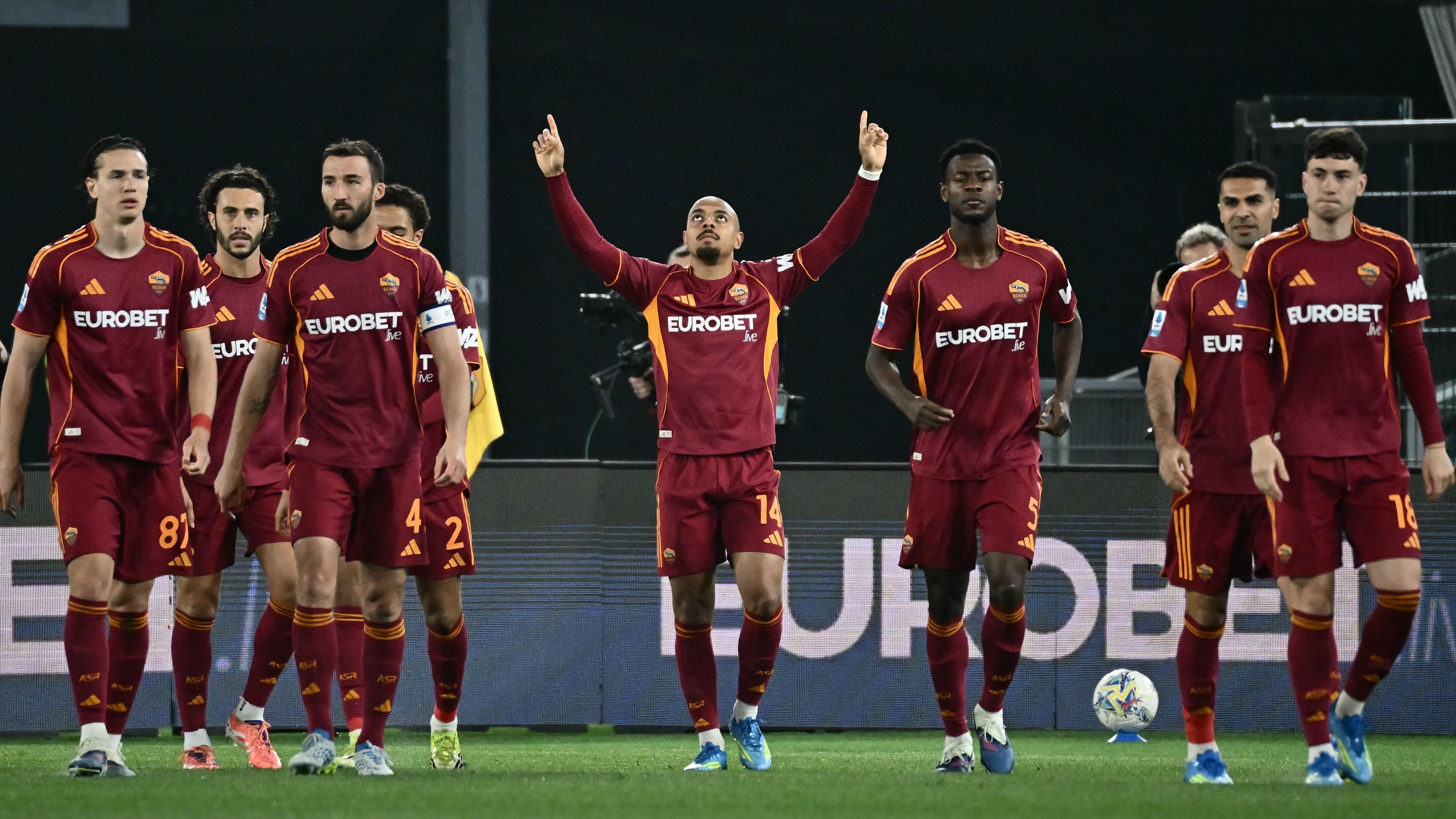 Serie A, Roma-Pisa LIVE 2-0: doppietta di Malen, Pellegrini prende un palo ed esce per infortunio