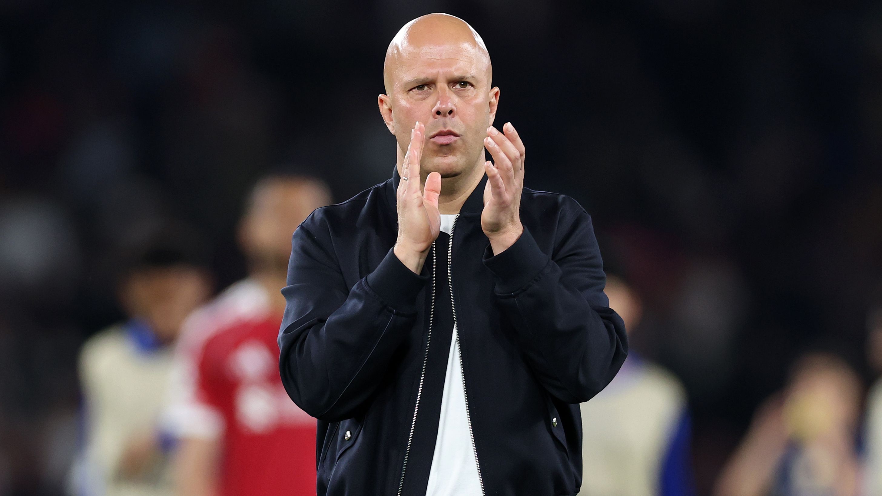 Slot verso la conferma a Liverpool: dal dopo Salah ai rebus Alisson, Chiesa e Leoni, tutti i nodi sul mercato