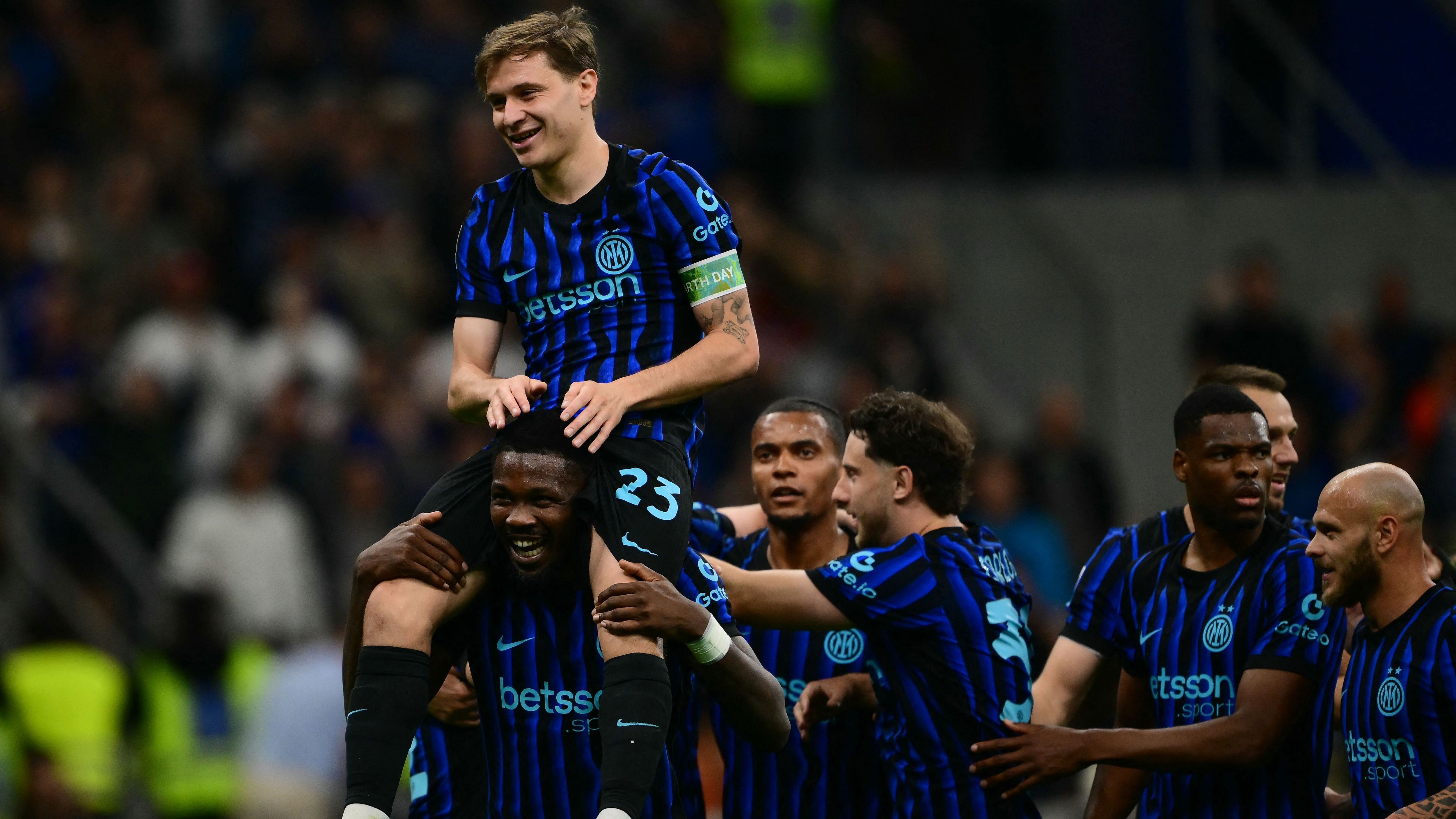 L'Inter non sbaglia più: 3-0 al Cagliari e vola a +12 sul Napoli