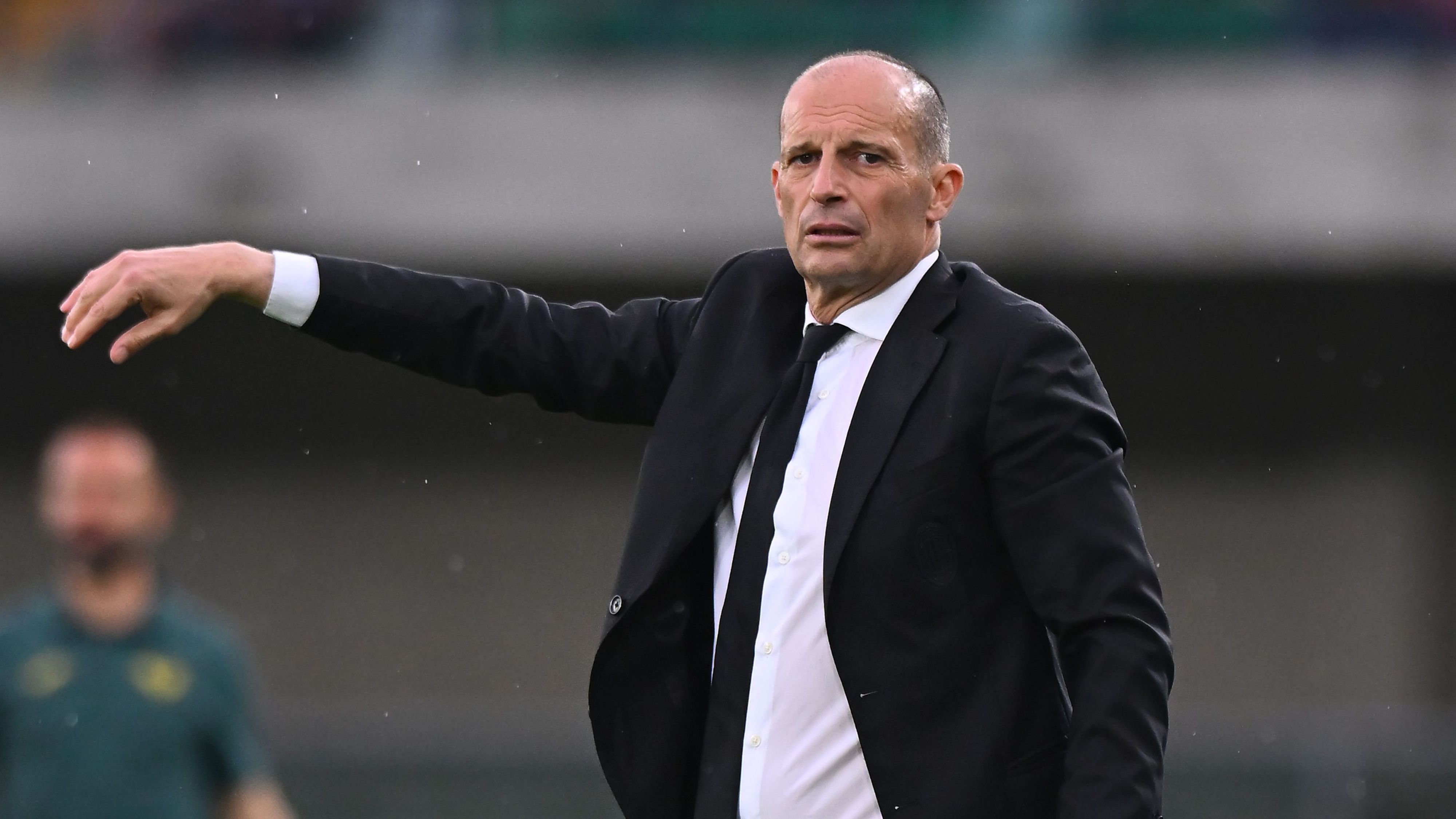 Milan, Allegri: "Conviene arrivare secondi per quello che può accadere? Ma no. Ci pensano gli organi competenti"