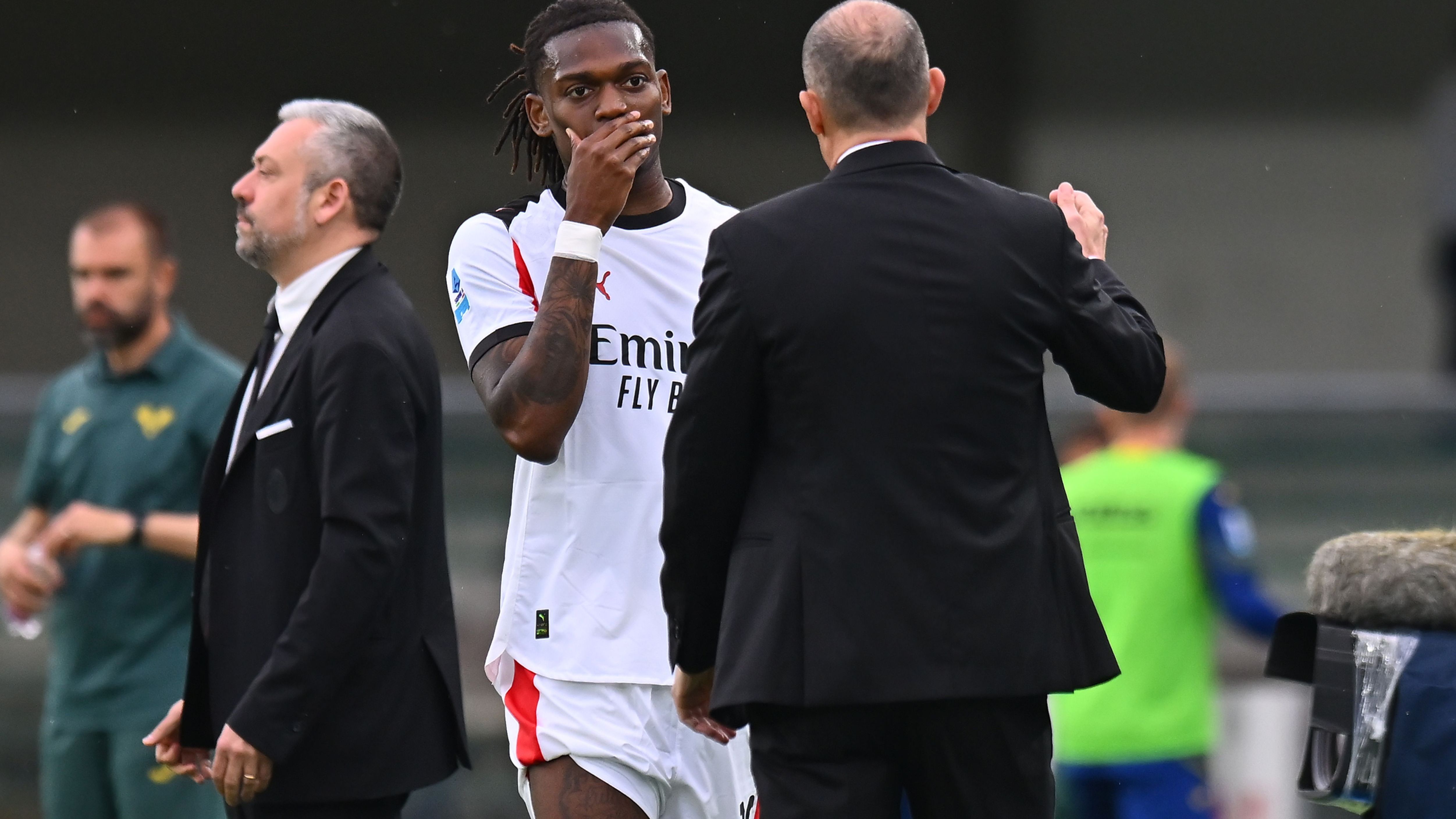 Milan, Allegri spiega i fischi a Leao: 