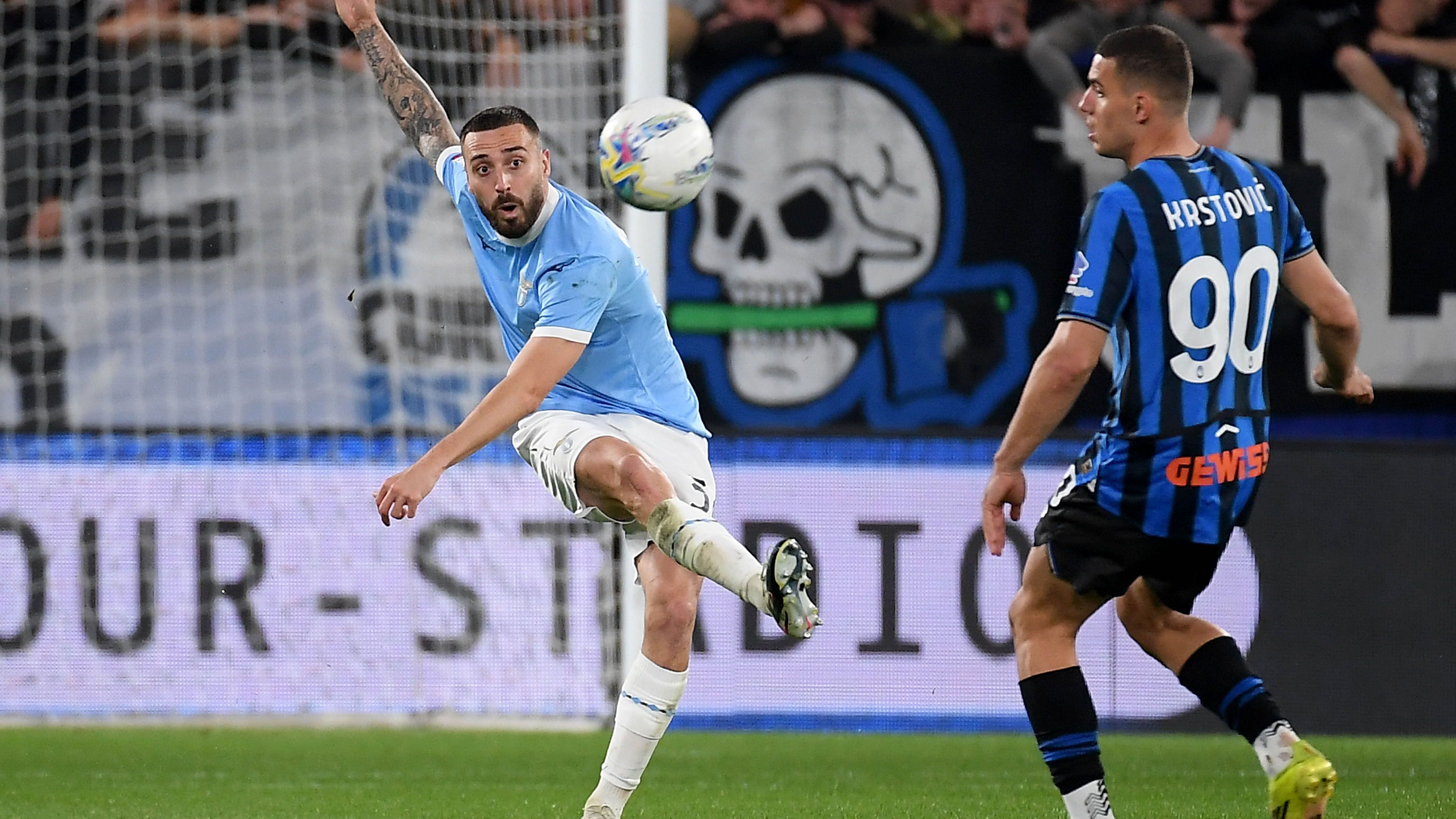 Atalanta-Lazio, si ferma Gila: fuori per infortunio nella ripresa, cos'è successo e le sue condizioni