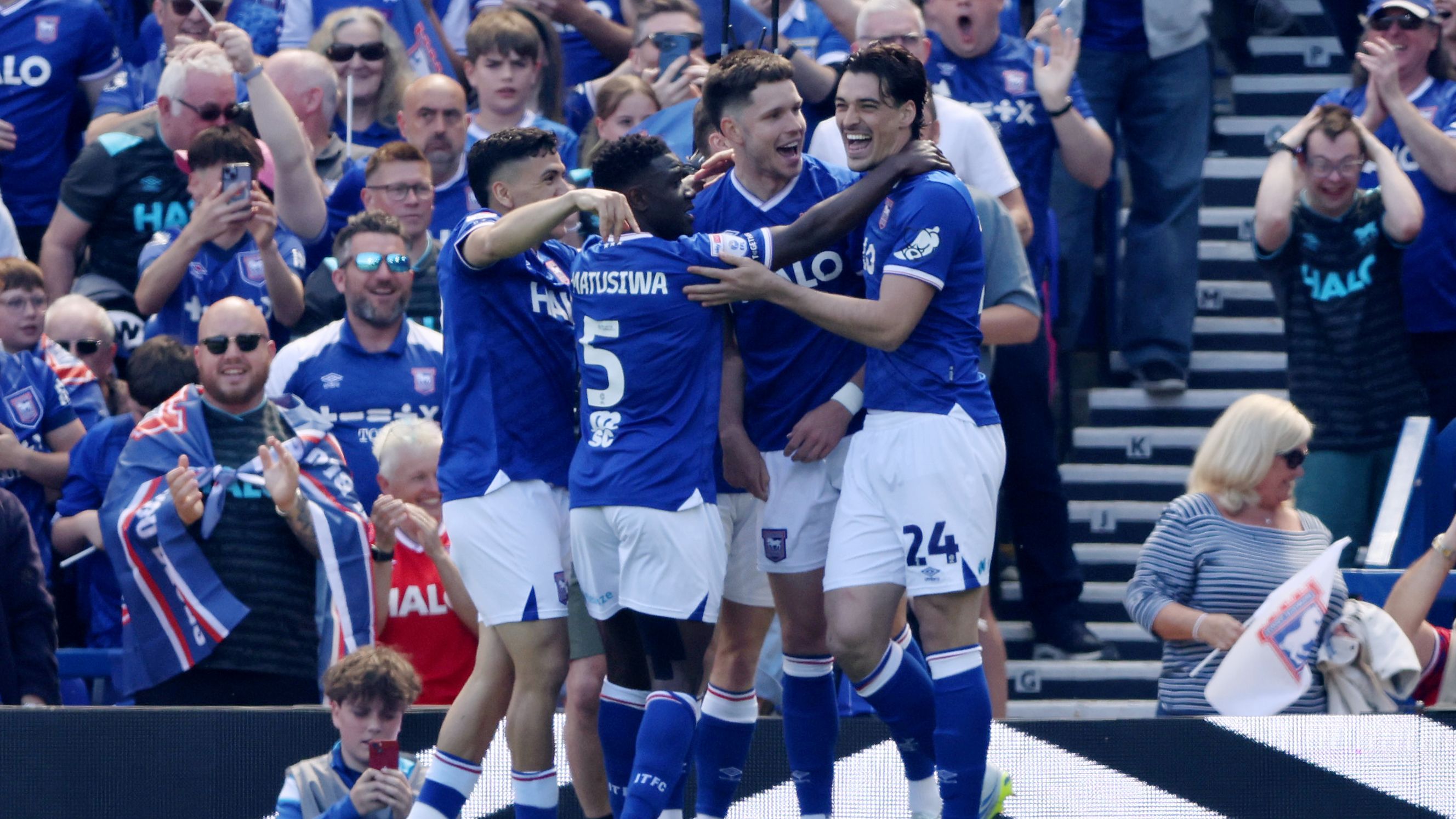 Championship, i verdetti: Ipswich promosso in Premier. Milwall-Hull City e Southampton-Middesbrough ai playoff