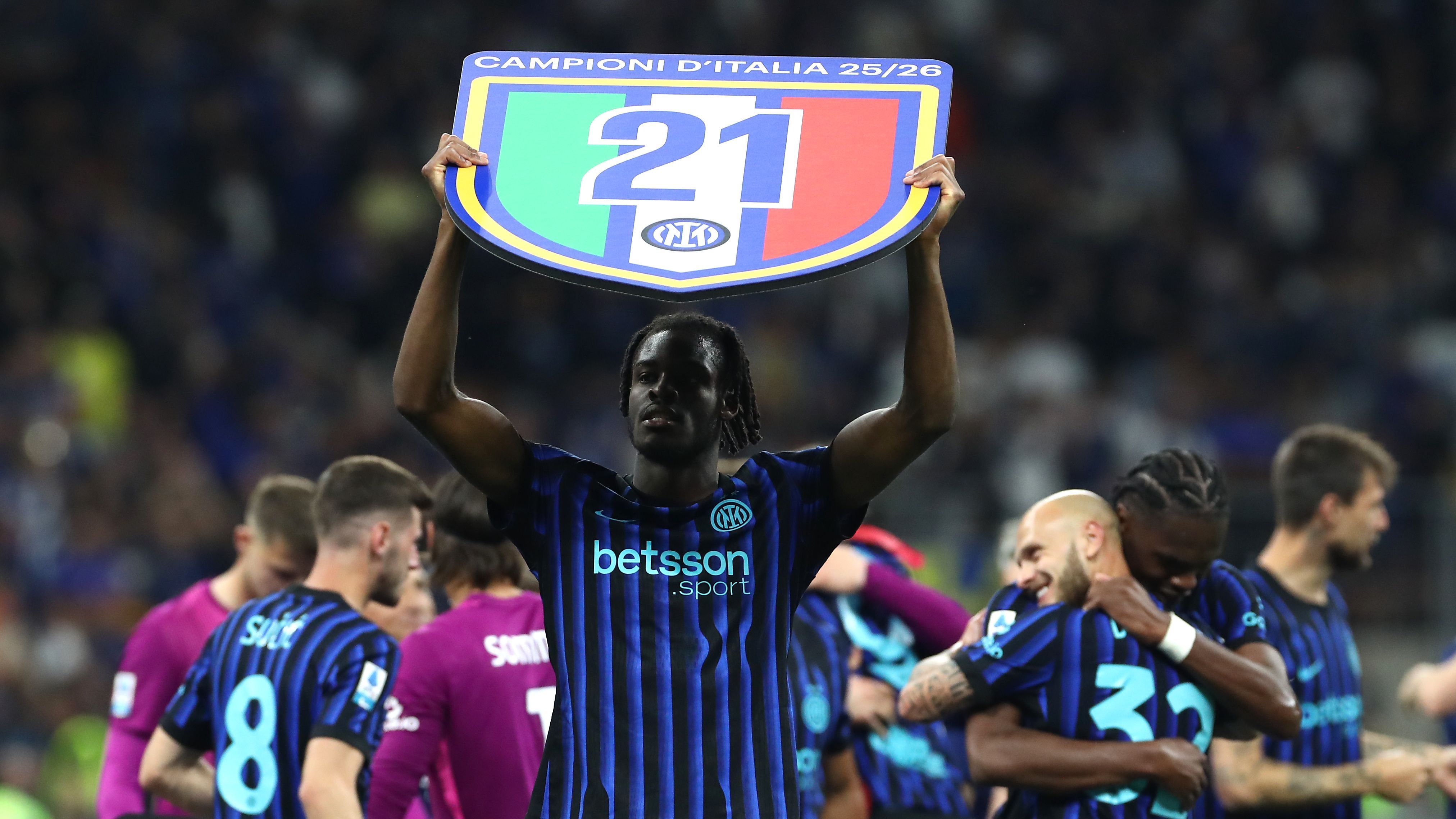 Inter, Bisseck: “Mercato? Orgoglioso di piacere ma qui mi trovo bene. Il sogno è vincere la Champions”