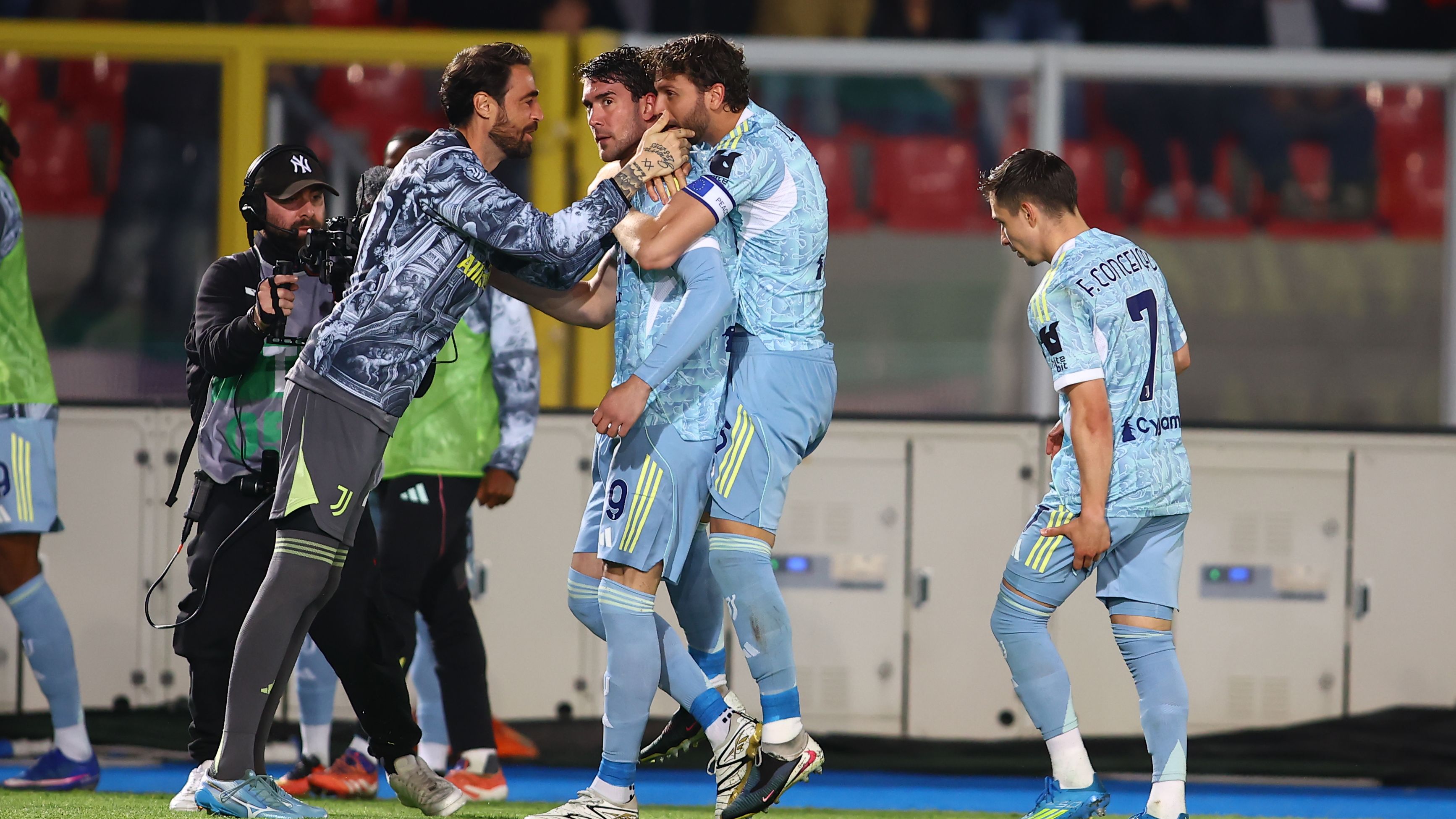 Lecce-Juventus 0-1, le pagelle: Vlahovic decisivo, Yildiz spento. Di Francesco, inizio shock!
