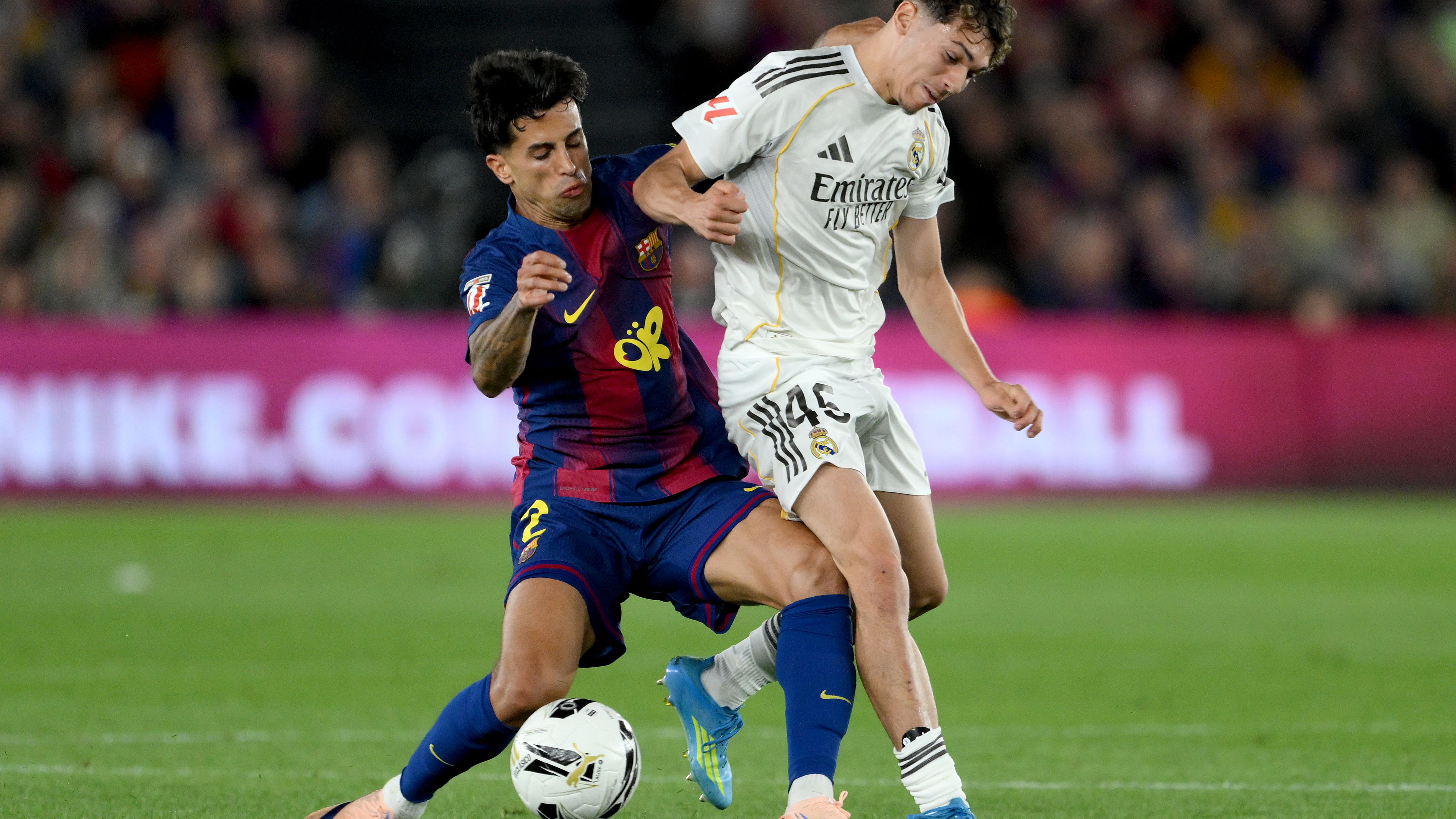 Barcellona, Cancelo fa un nuovo record: 