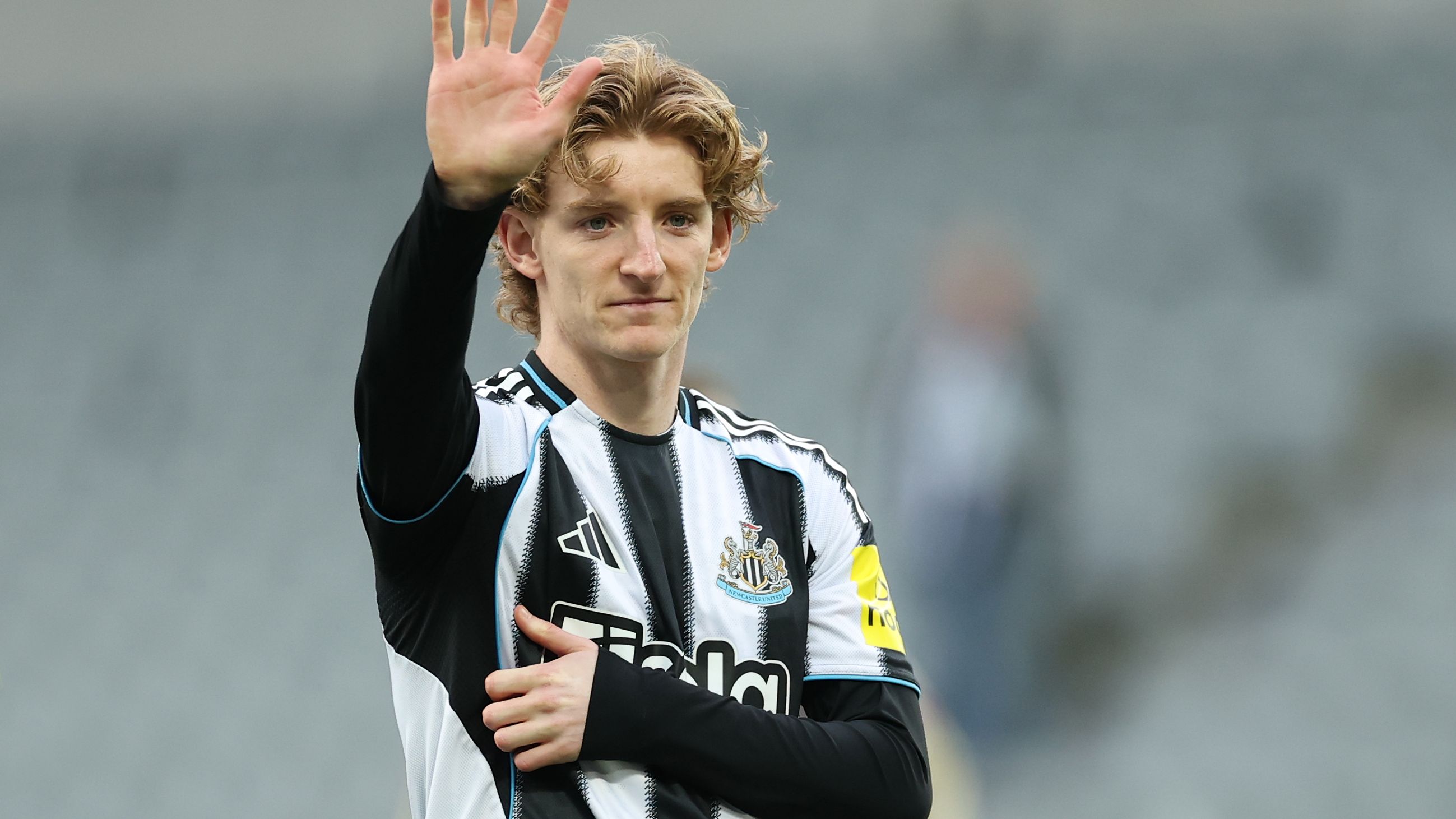 Barcellona, ecco Gordon: ufficiale l'arrivo dell'ex Newcastle, il colpo da 70 milioni di euro dei blaugrana