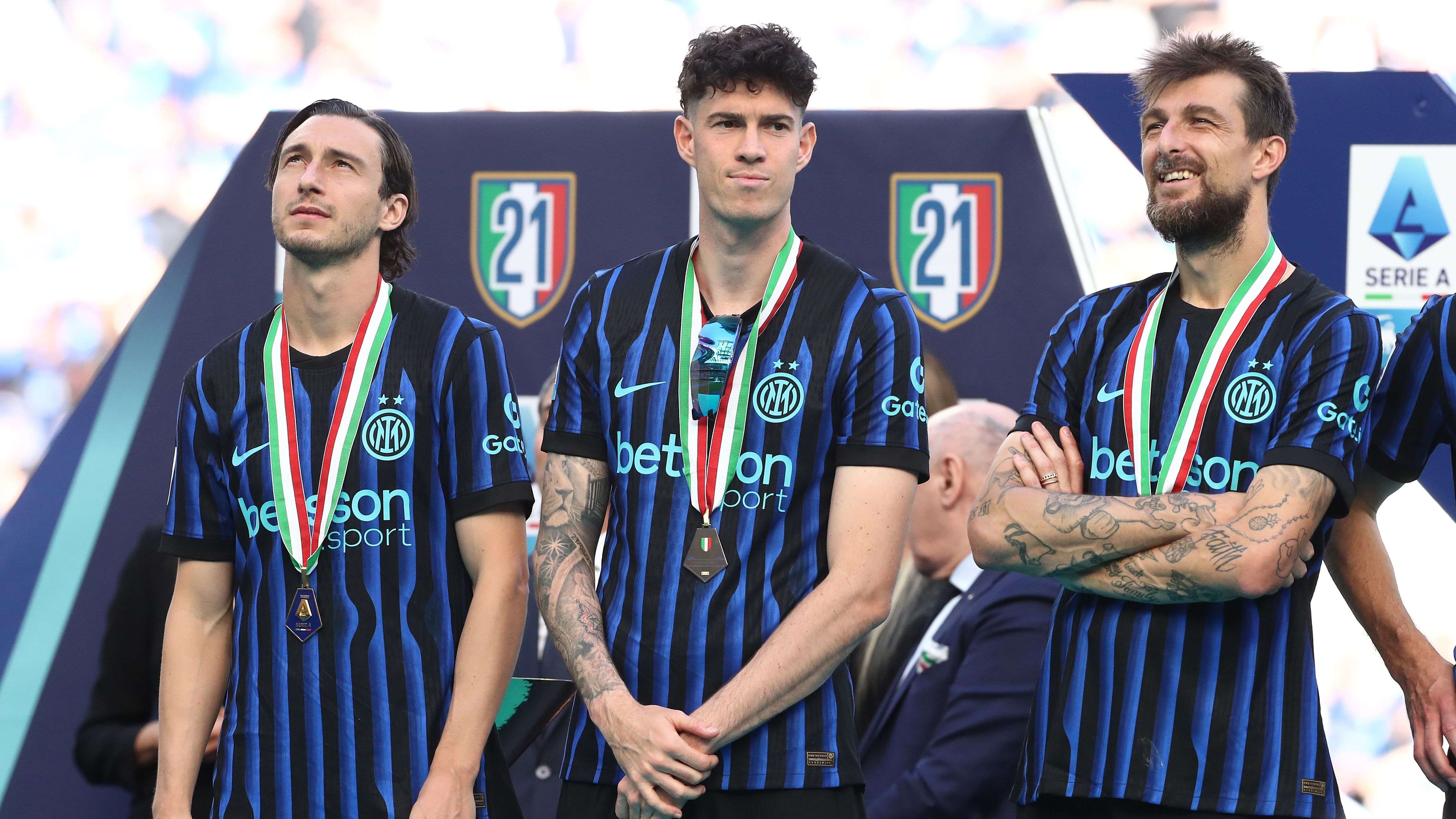 Ex-Inter: tre club di Serie A su Darmian, Acerbi torna a Sassuolo?