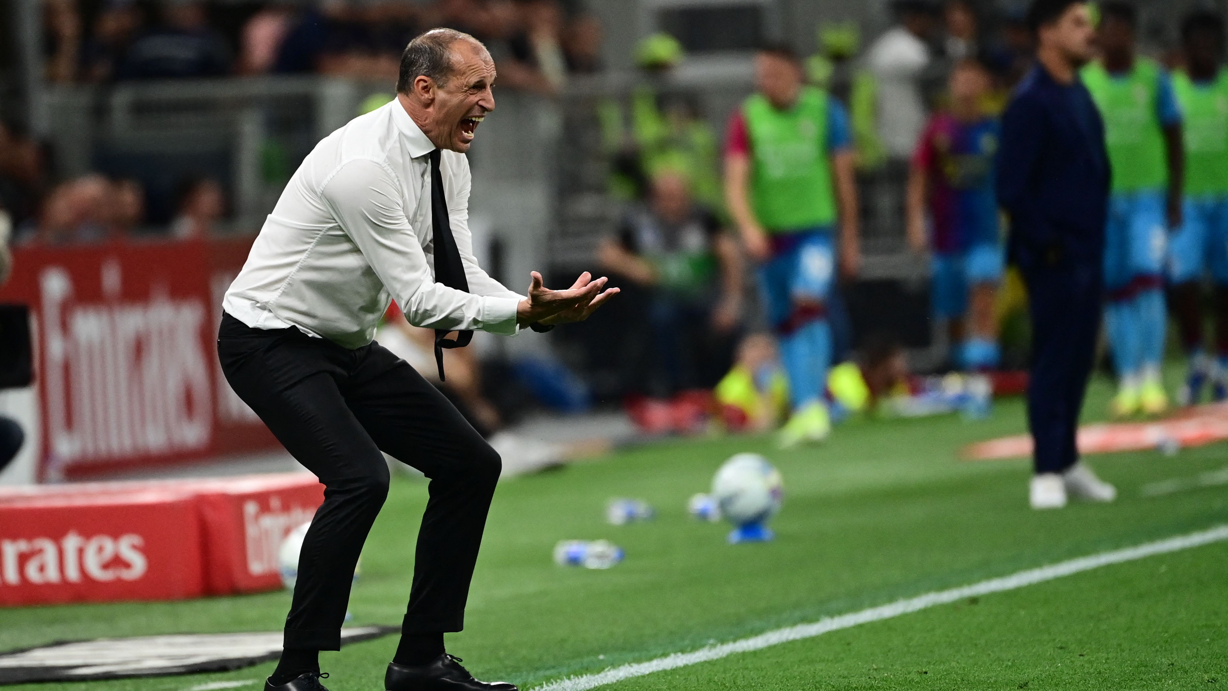 Tracollo Milan, lite a Pressing tra Sabatini e Trevisani: 