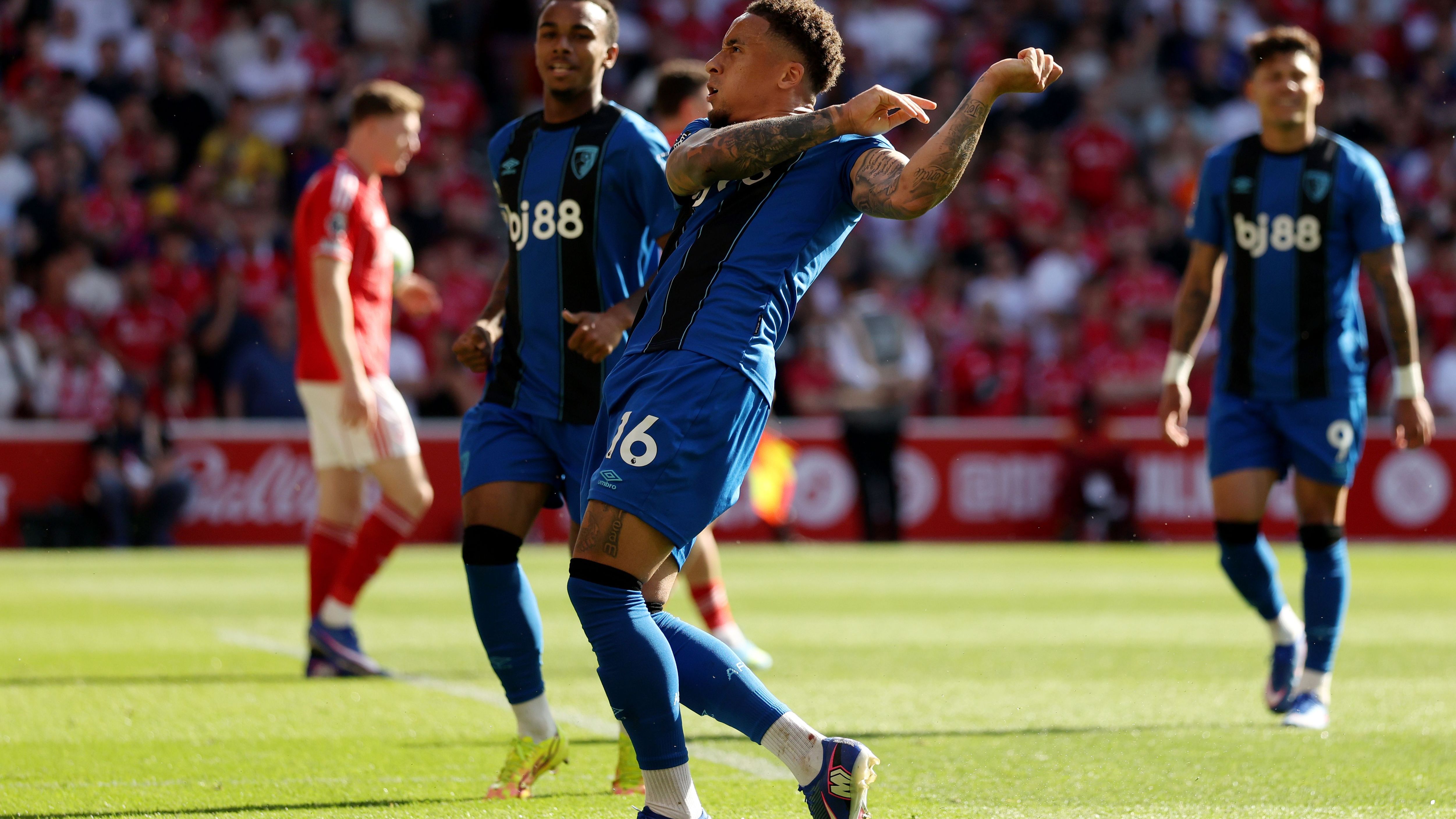 Premier League, tutti i verdetti dell'ultima giornata: l'Aston Villa vince, niente Champions League per il Bournemout, che va in Europa League col Sunderland. Chelsea fuori dalle coppe, Tottenham salvo