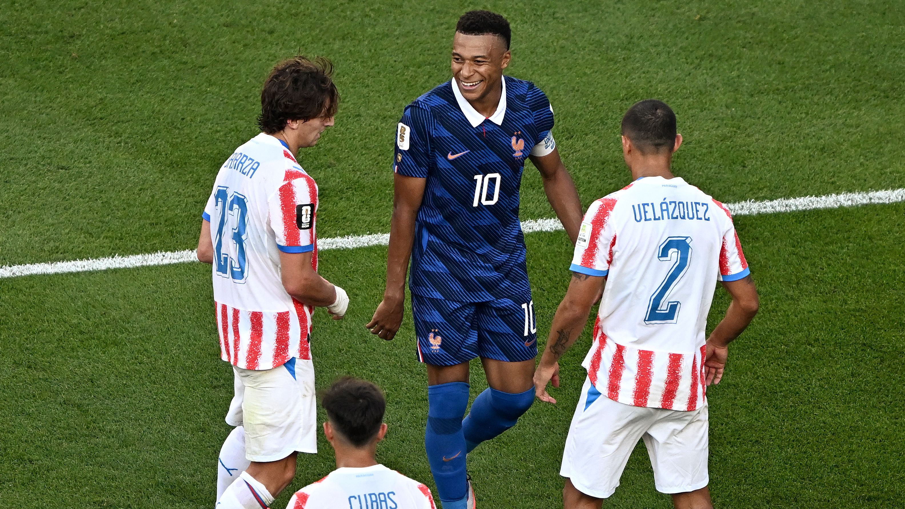 Francia, Mbappé: "Il Paraguay non voleva giocare a calcio, abbiamo fatto vedere loro come si fa dimostrando che possiamo giocare sporco anche noi"