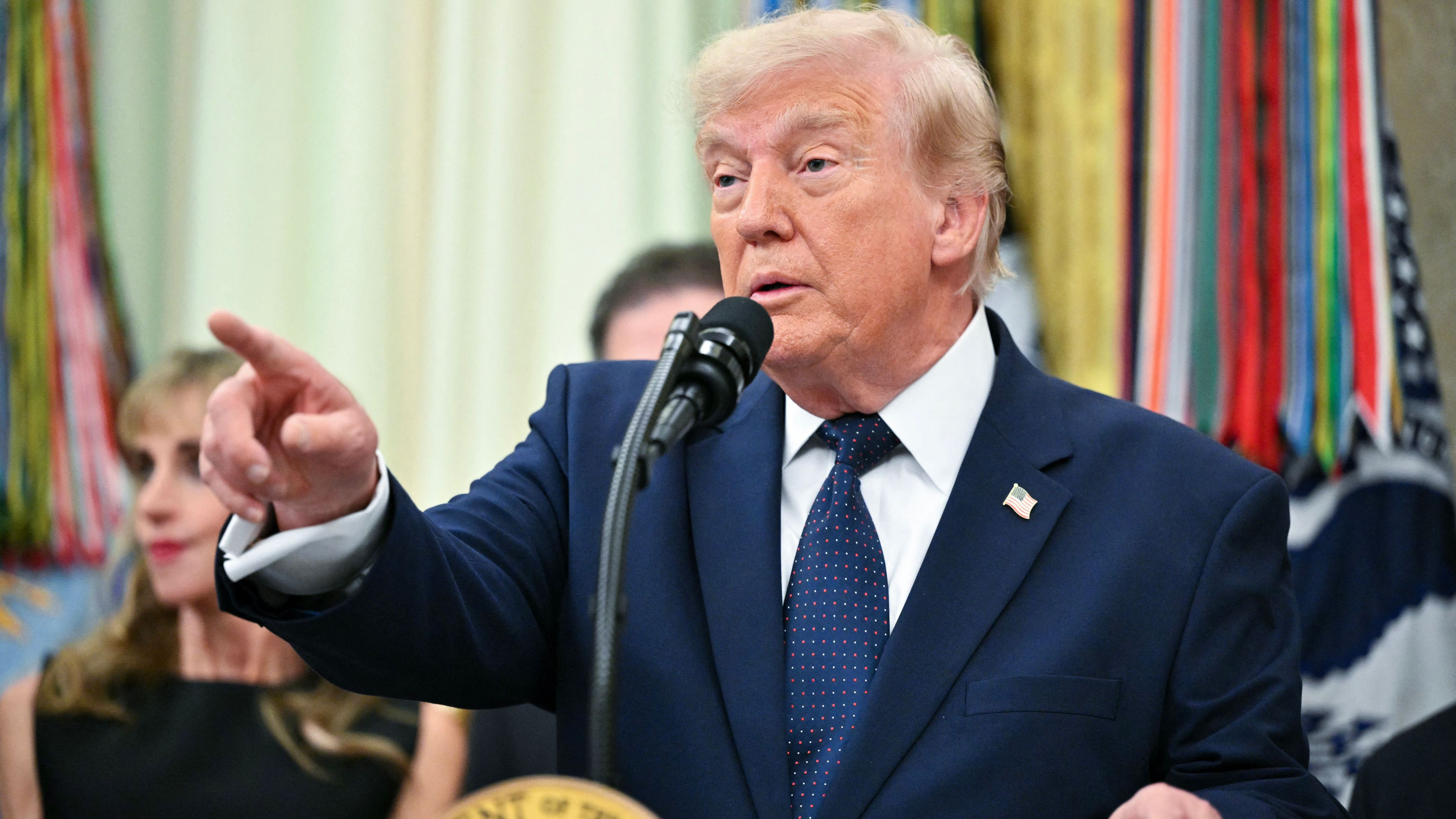 Pierluigi Collina risponde alle affermazioni di Trump: la difesa dell'arbitro Raphael Claus definito “molto sospetto” per il rosso a Balogun