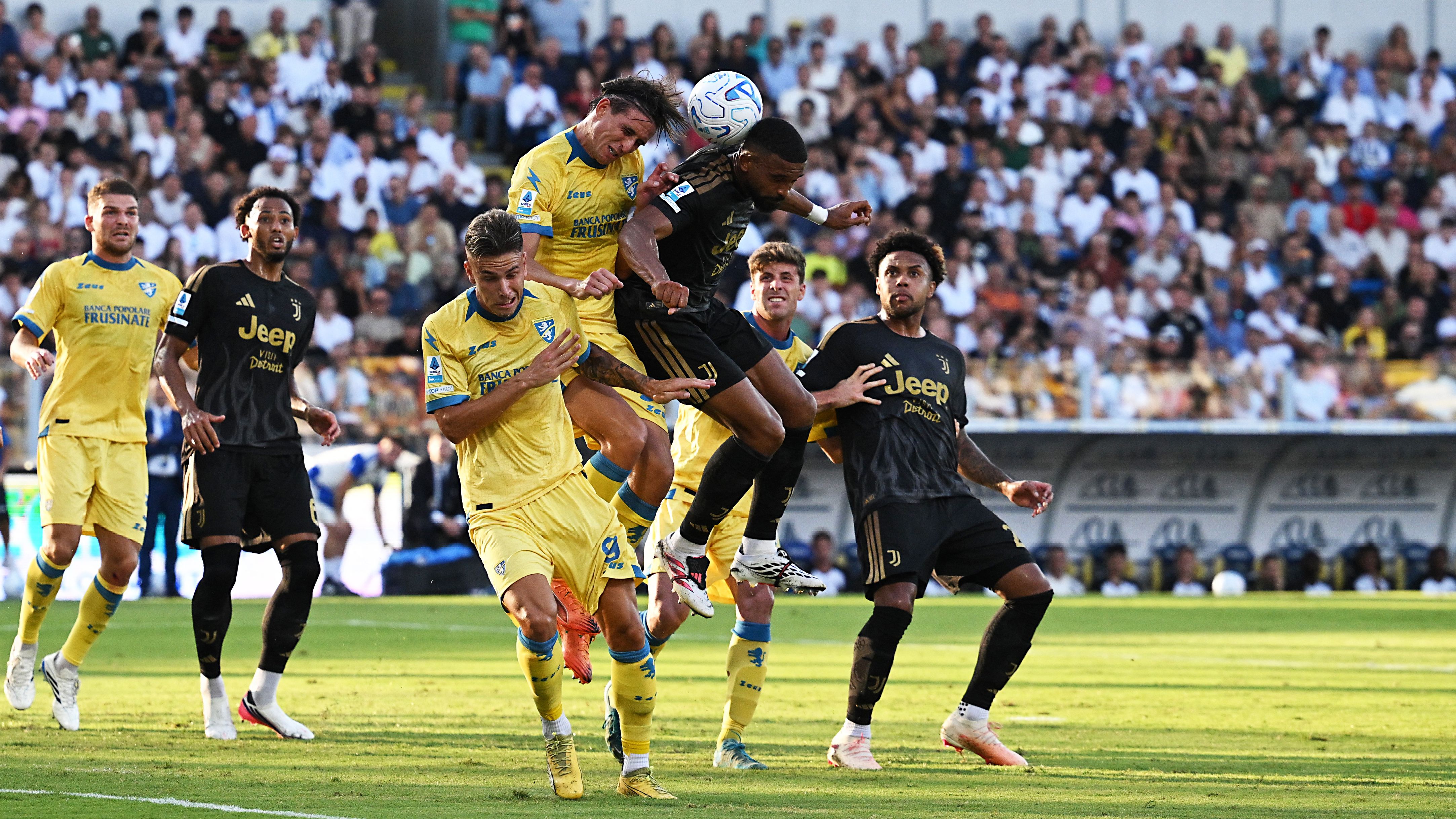 FBL-ITA-SERIEA-FROSINONE-JUVENTUS