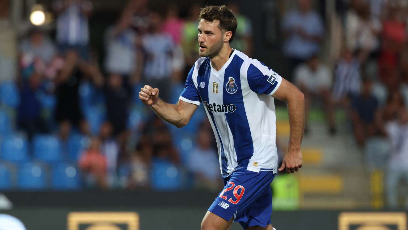 F Test Stata Come sta andando Santiago Gimenez al Porto: numeri e statistiche ...