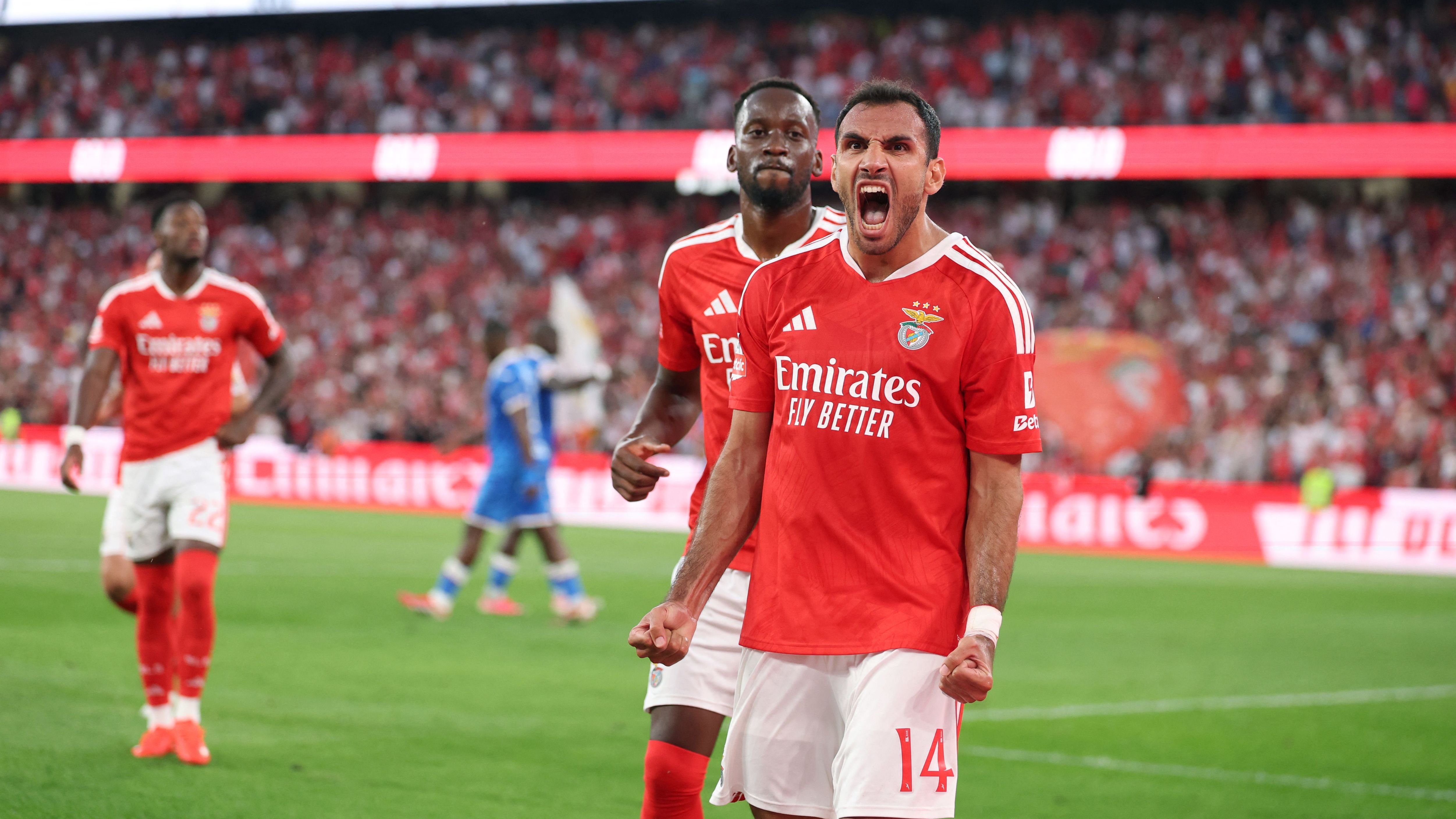 FBL-POR-LIGA-BENFICA-GIL VICENTE