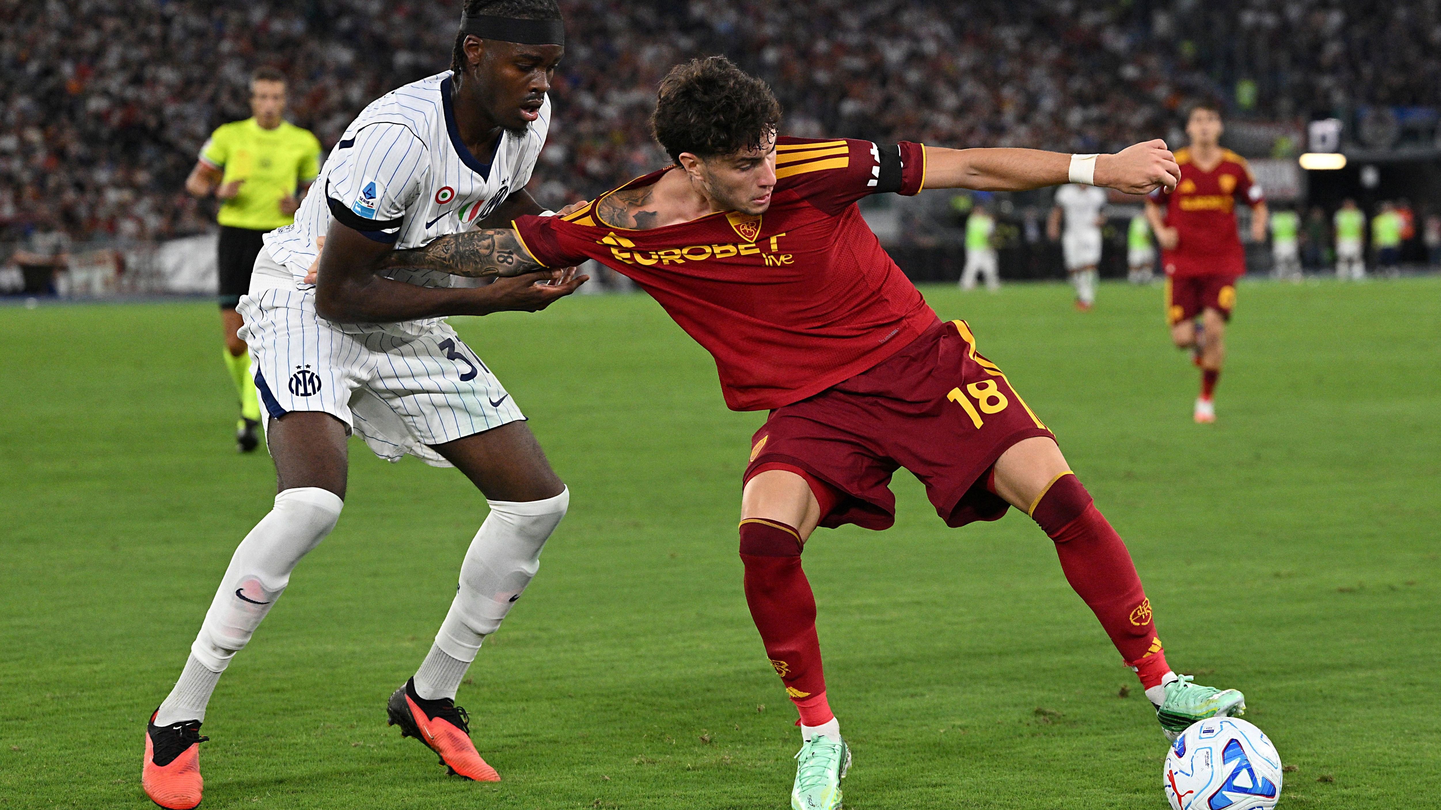 Roma, Soulé: "Ora mi sento bene e ho superato la pubalgia, l'anno scorso quasi non mi allenavo perché non riuscivo a muovermi"