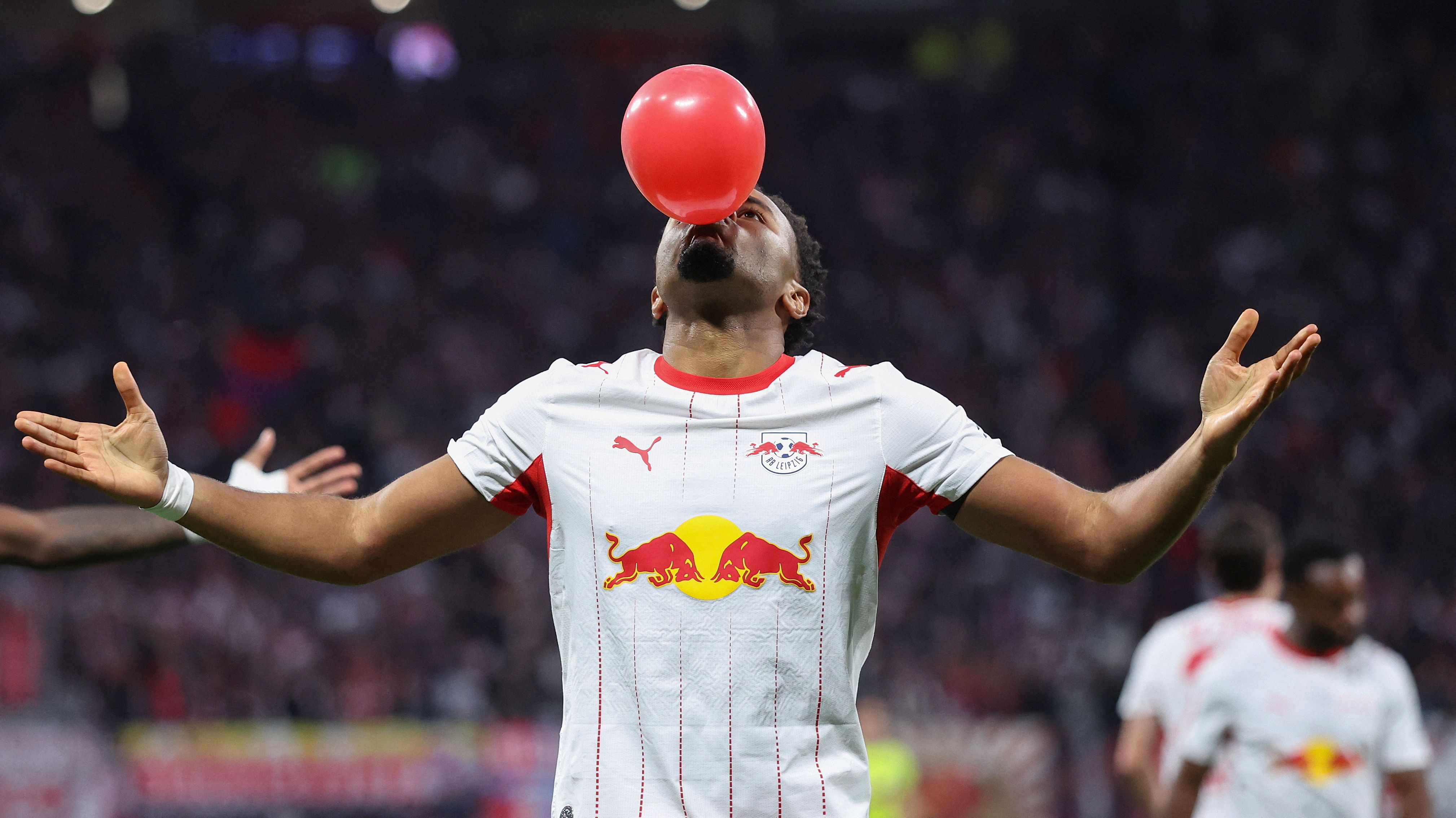 TOPSHOT-FBL-GER-BUNDESLIGA-LEIPZIG-FRANKFURT