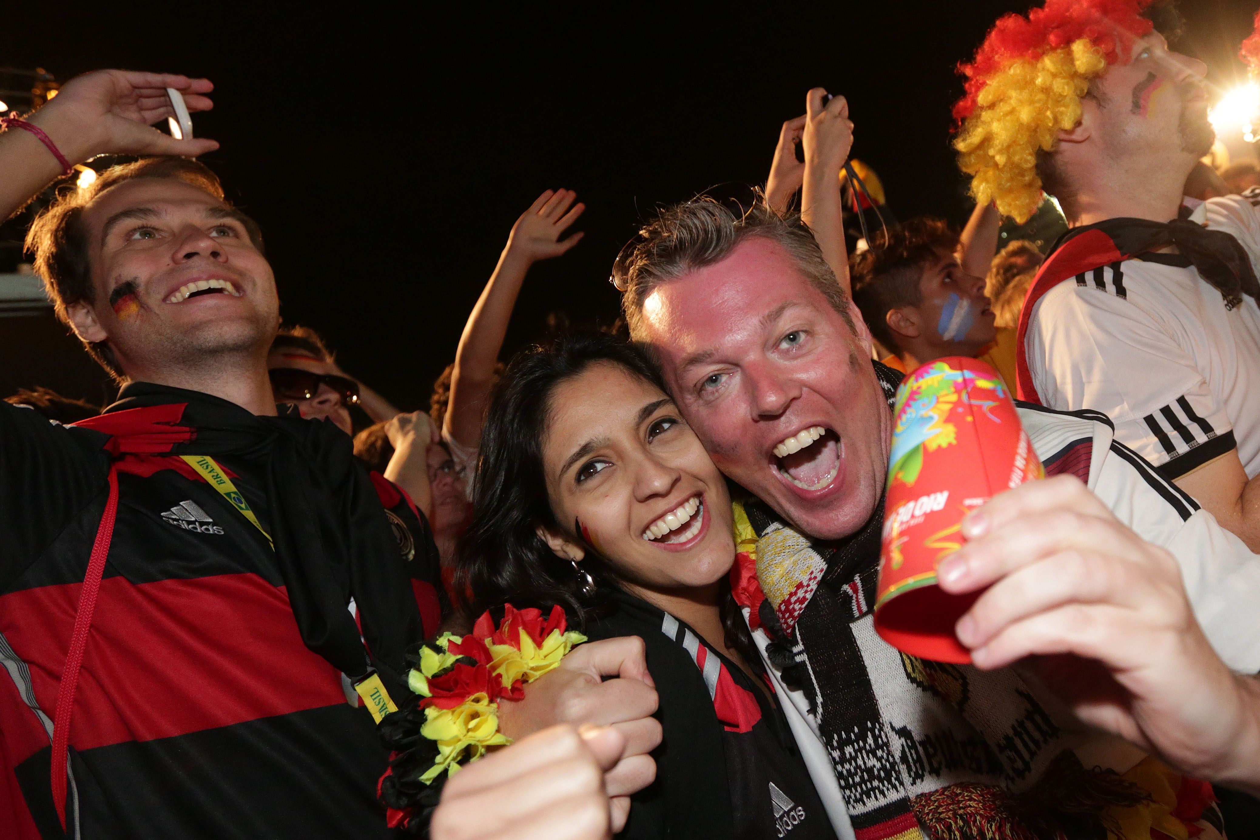 FBL-WC-2014-GER-ARG-FANS
